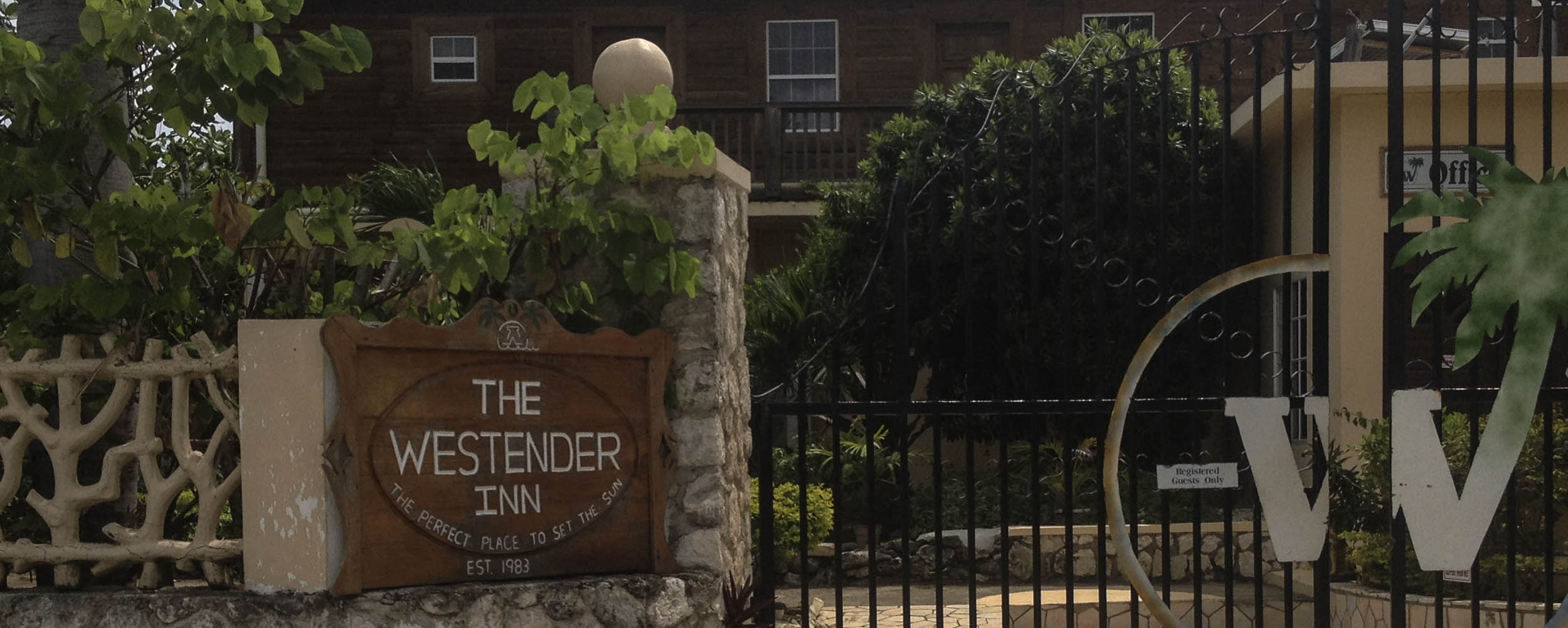 Where To Stay in Negril Where to stay in Negril Jamaica, Negril Bed